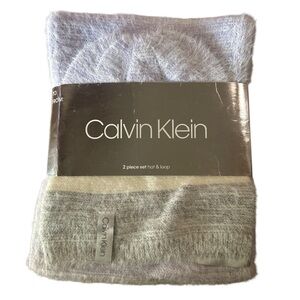Calvin Klein 2 Piece Set Hat & Loop